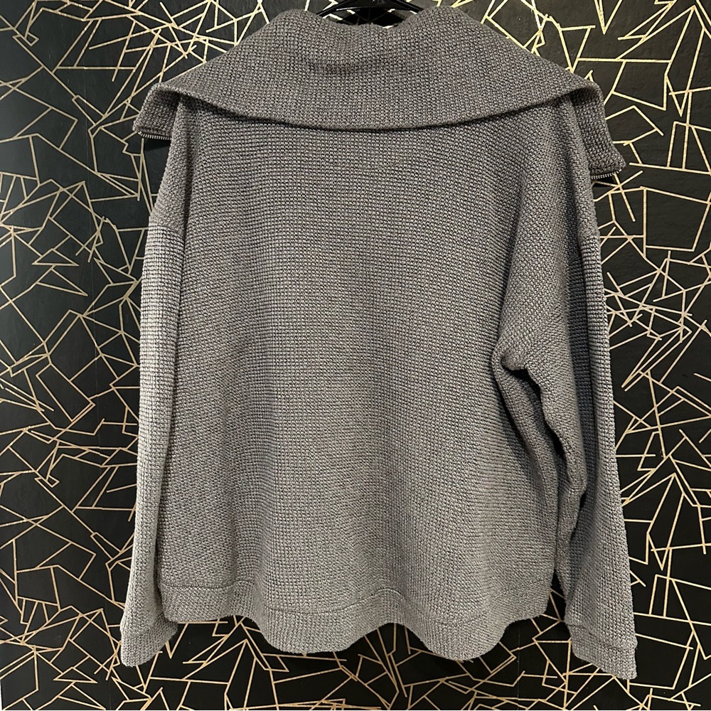 Sweaty Betty Restful Boucle 1/2 Zip Sweatshirt - Picture 6 of 7